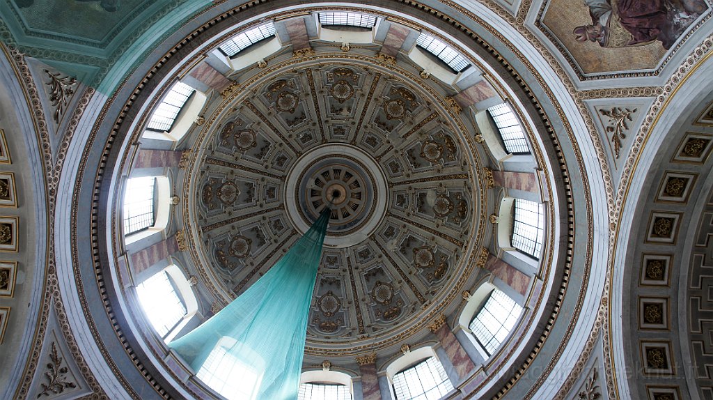 DSC04364 (2).JPG - Esztergom: Basilica di Nostra Signora, interno.
